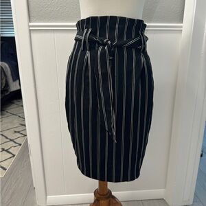 NWT Express paperbag waist Striped Skirt Size 6